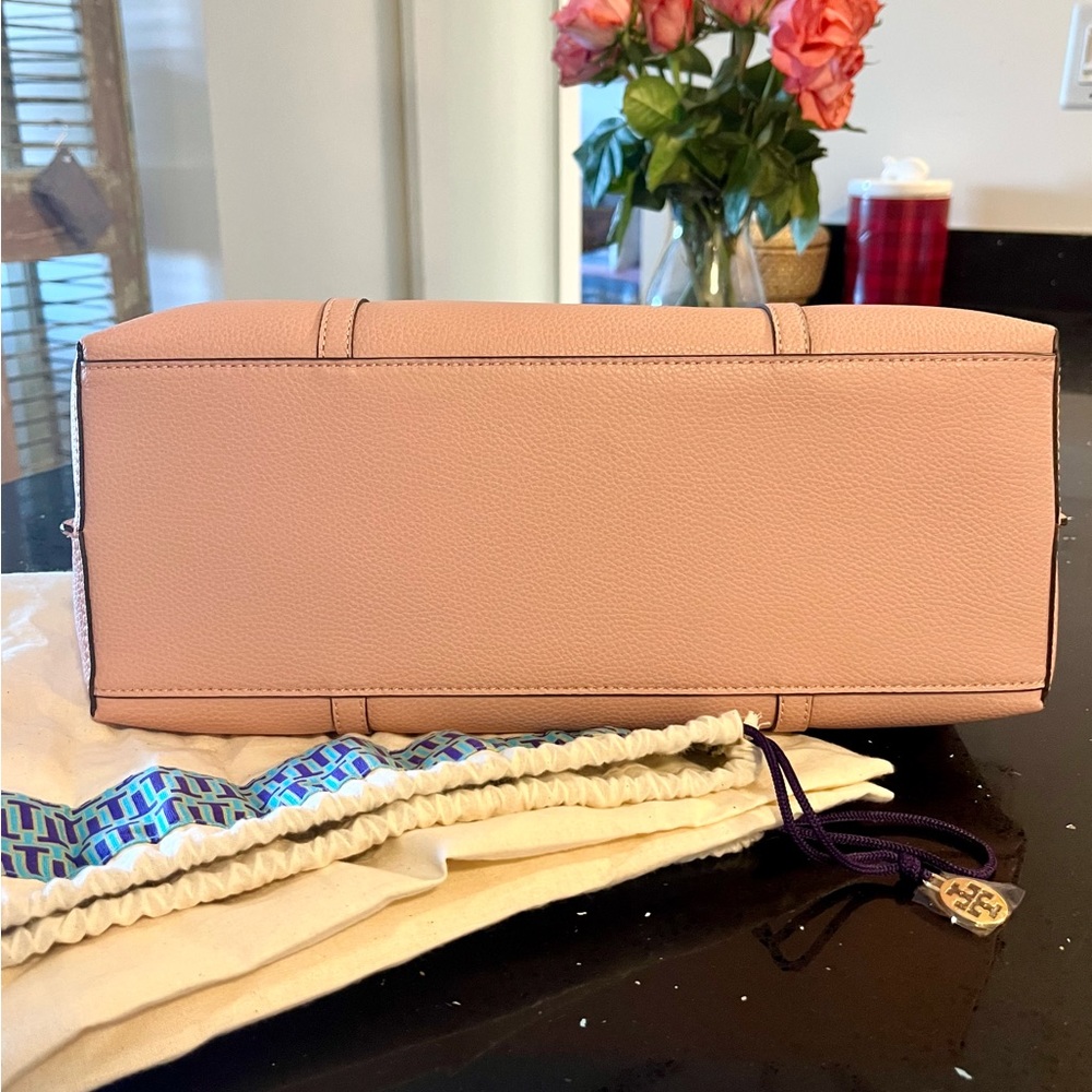 Tory Burch Perry Triple-Compartment Tote - Picture 5 of 8